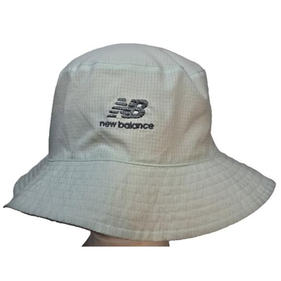 New Balance Green & Cream Bucket Hat Golf Fashion Sun Hat EUC - Picture 1 of 4